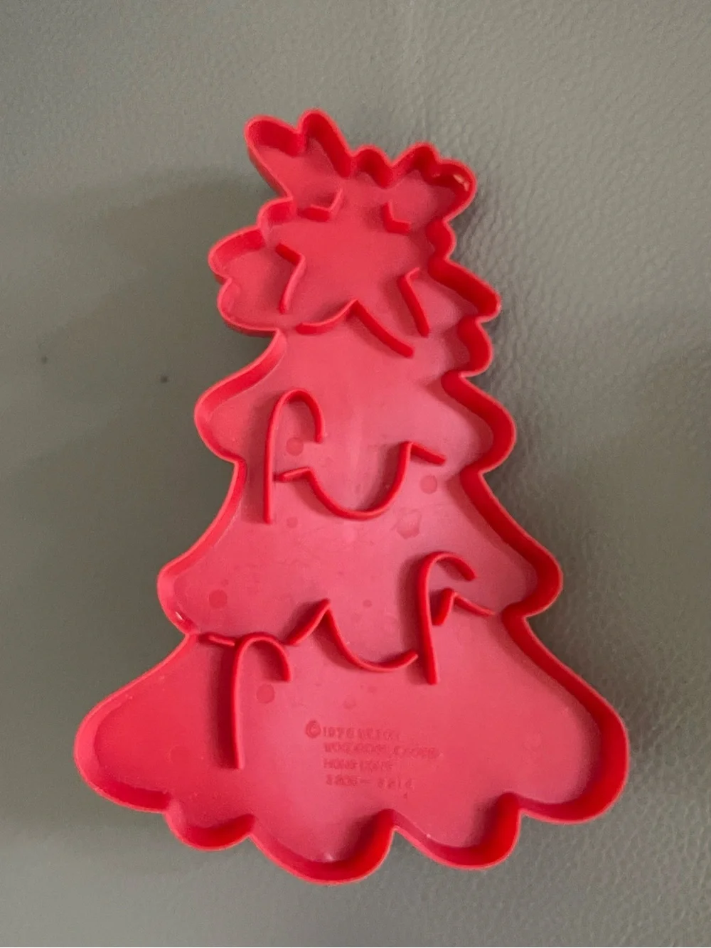 VTG 1978 Wilton Set of 4 Red Plastic Christmas Cookie Cutters